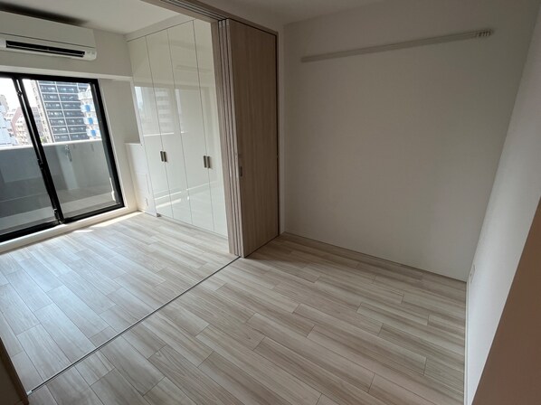 ラティエラ上野入谷の物件内観写真